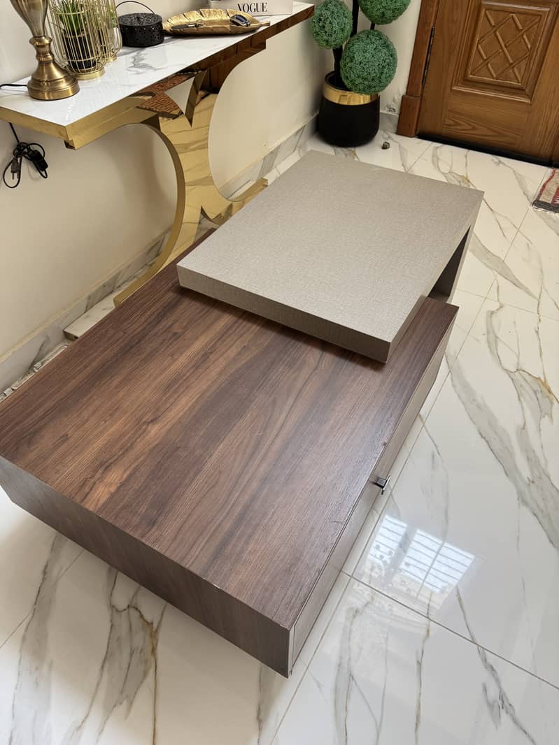 Centre Table / Coffee Table 0