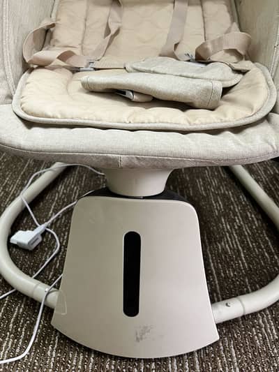 Baby electric swing