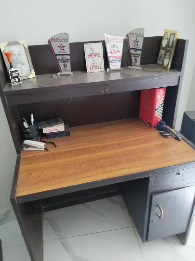study table 0