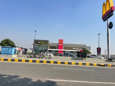 X Block 1 kanal Plot near to McDonalds Available for Sale