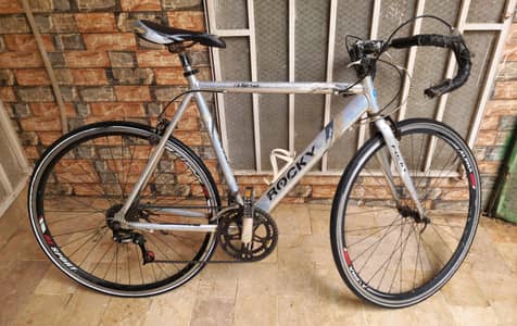 Rocky Road Bike with new tires 8 gears all working