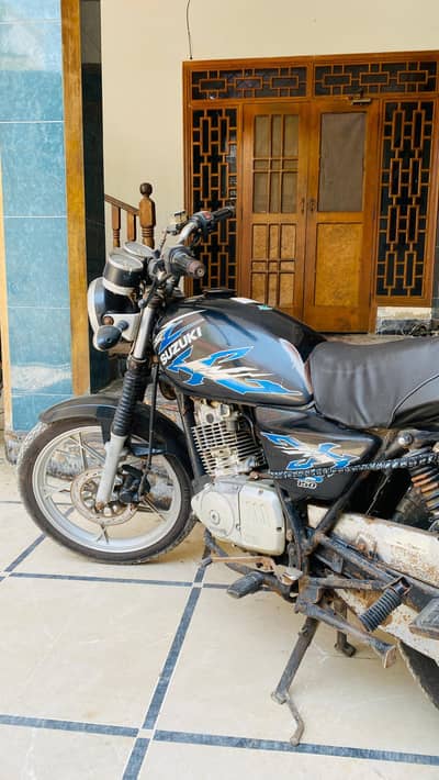 Suzuki GS 150 SE