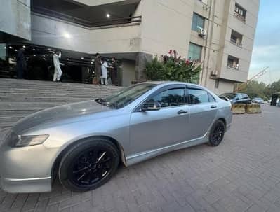 self drive rent a Honda Accord on daily basis or long term