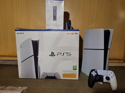Ps5 1 TB UK-Disc Edition (completely new condition) (negotiable price)
