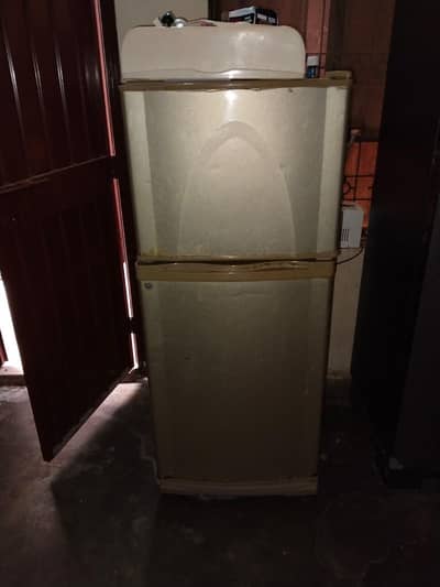 Dawlance Medium Size Fridge