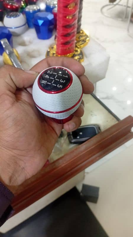 gear knobs for auto and manuals 1