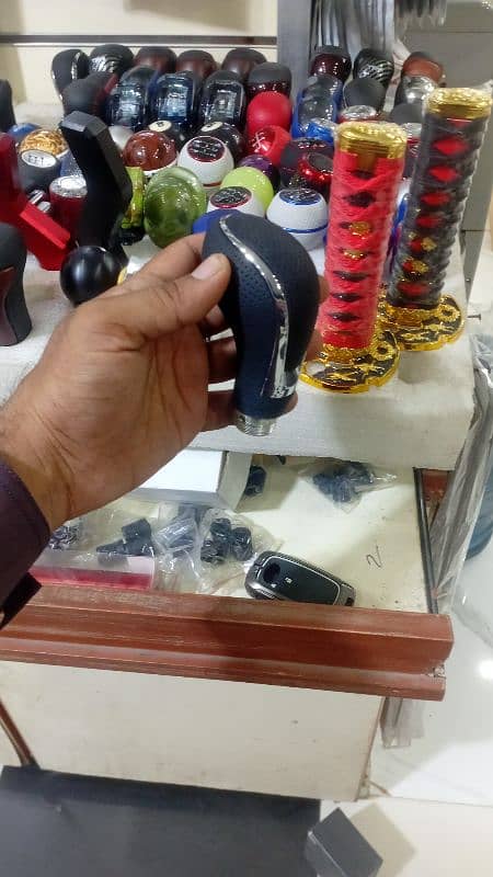 gear knobs for auto and manuals 5