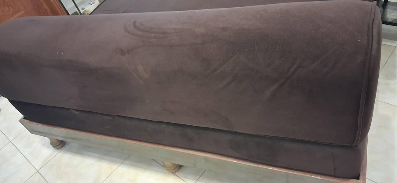 Three seater sofa 0