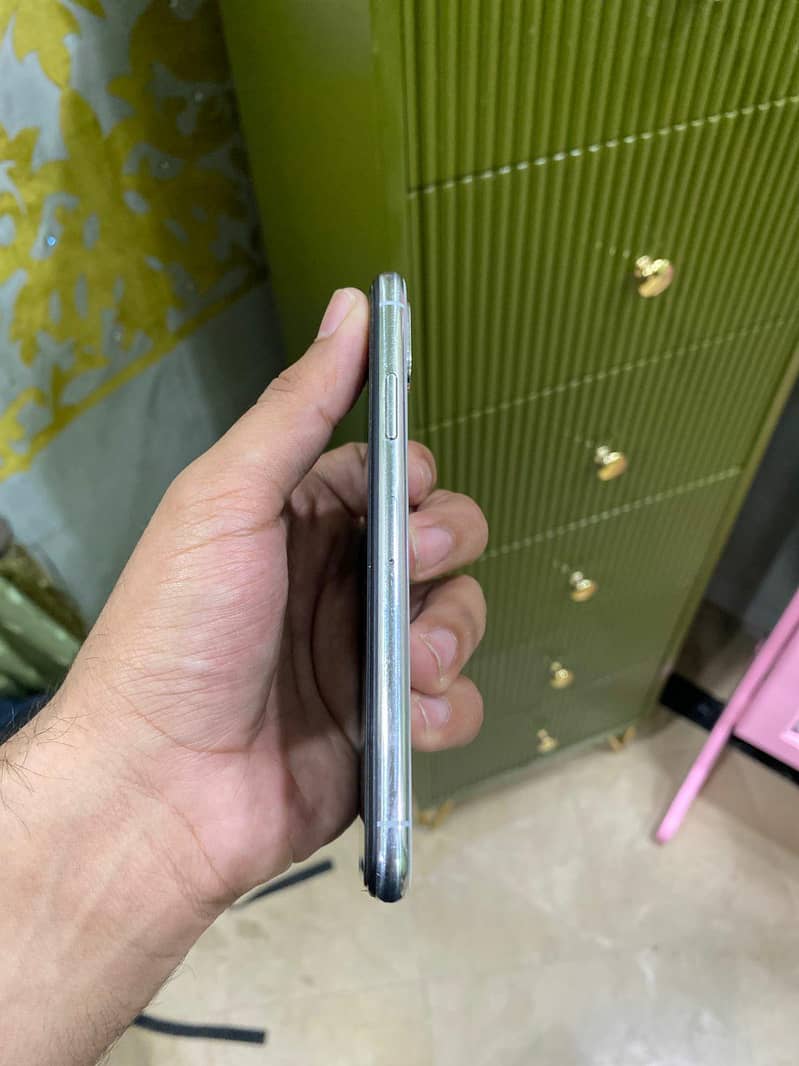 Apple iPhone X 1