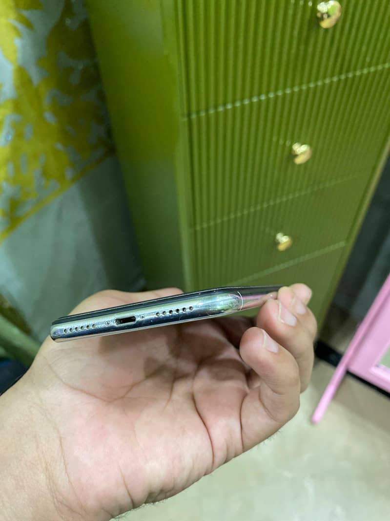 Apple iPhone X 2