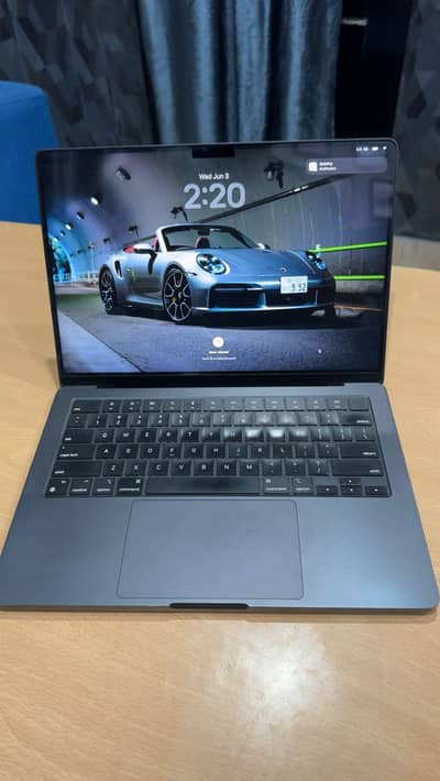 MacBook M3 pro 14inch 18GB/512GB