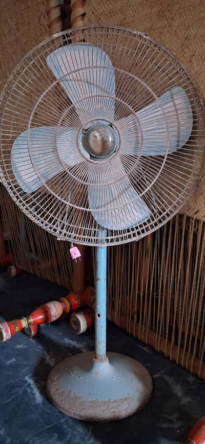 pedestal fan