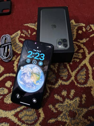 iPhone 11 Pro Max - Box and cable imei box matches originally