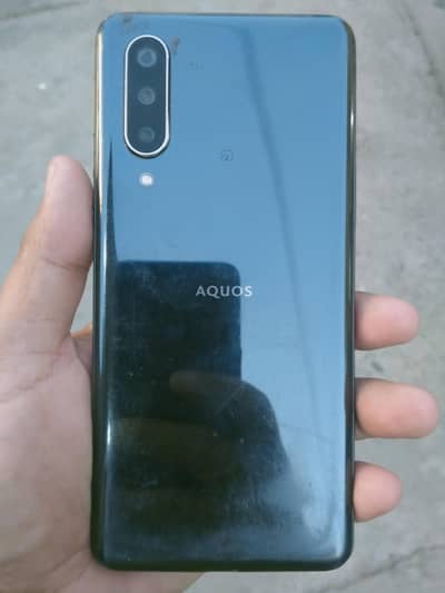 Sharp Aquos Zero basic 5G