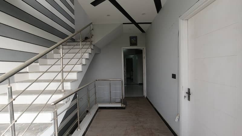 120 Square Yard Upper Portion 2 Bed DD 2
