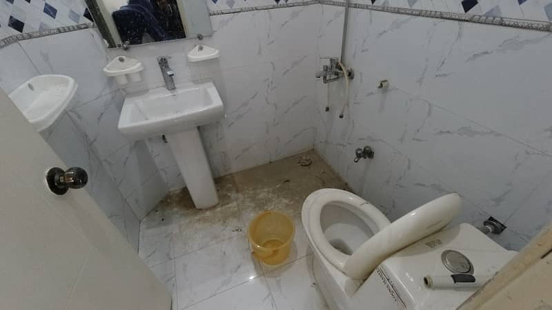 120 Square Yard Upper Portion 2 Bed DD 4