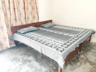 2 Single Beds