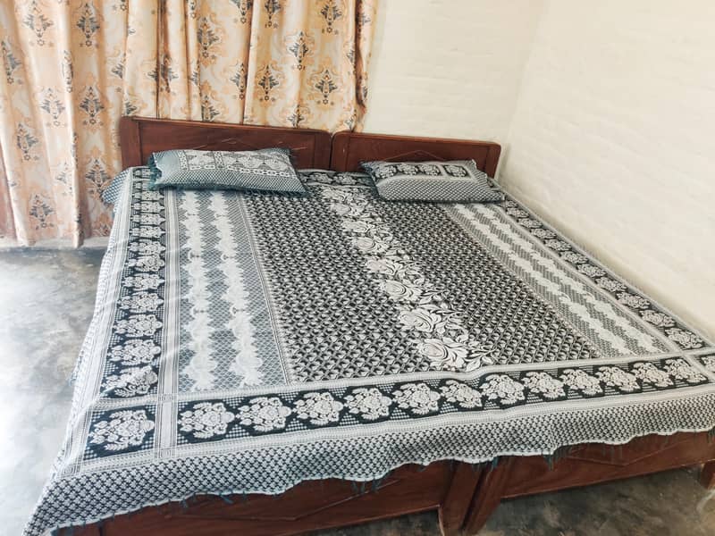 2 Single Beds 1