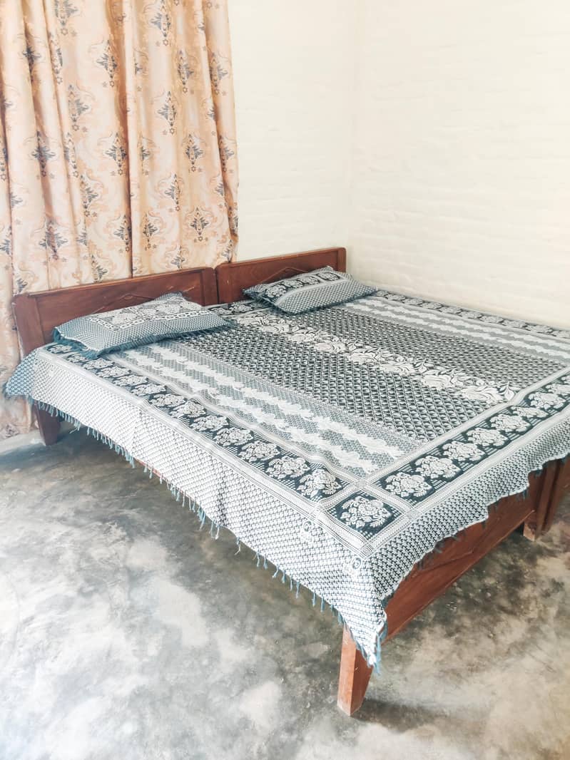 2 Single Beds 2
