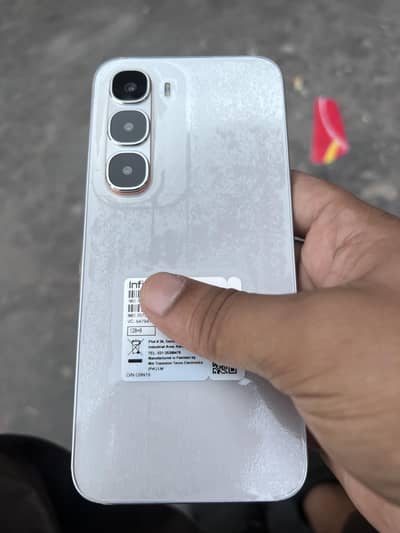 Infinix Hot 60 pro(6.5 month warranty)
