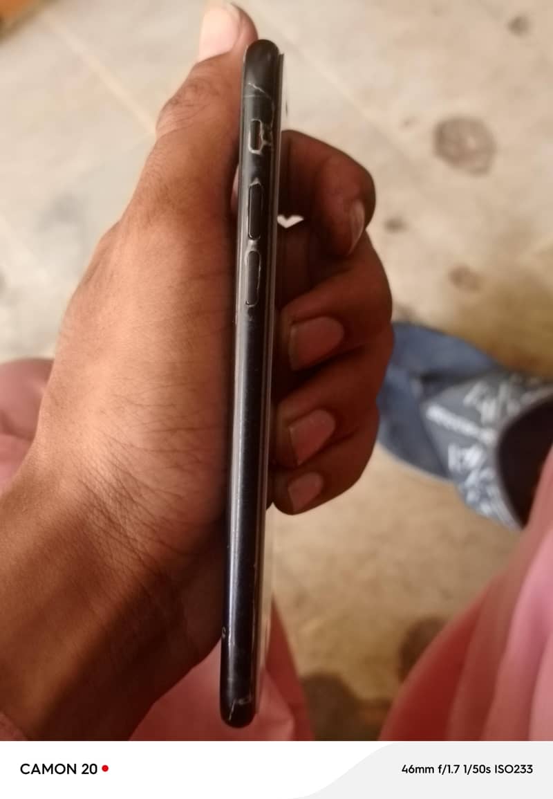 Apple iPhone 7 1