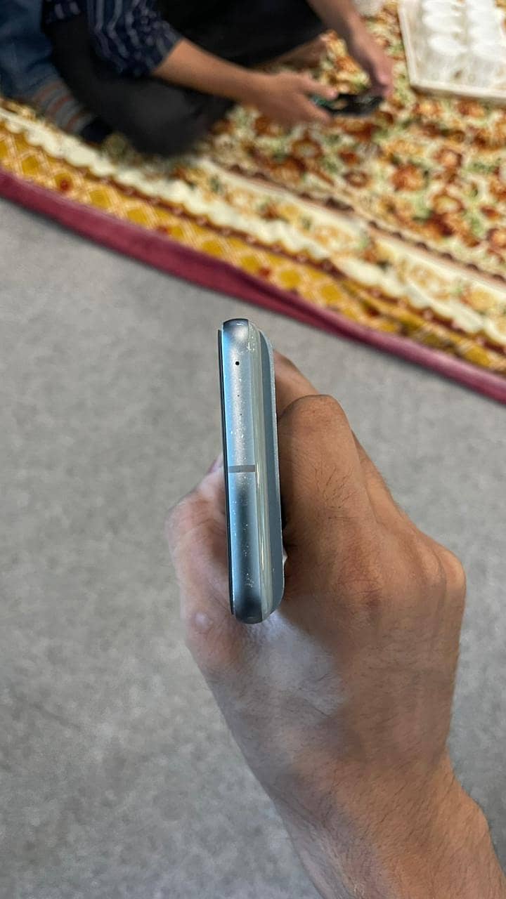 Google Pixel 8 3