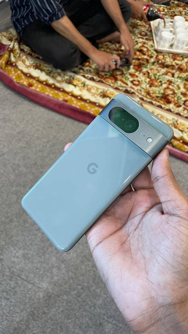 Google Pixel 8 5