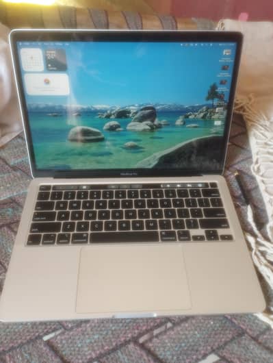 Macbook Pro 2020 i7