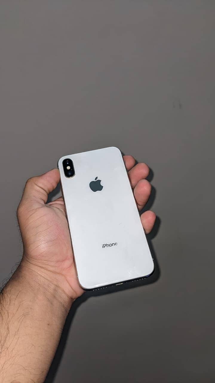 Apple iPhone X 3