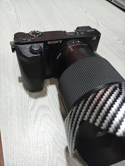 sony a6500 with 16mm 1.4
