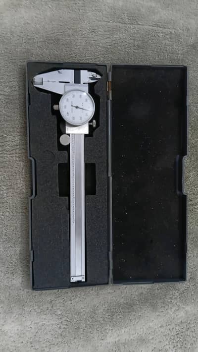 Professional Dial Vernier Caliper 150mm with Original Box