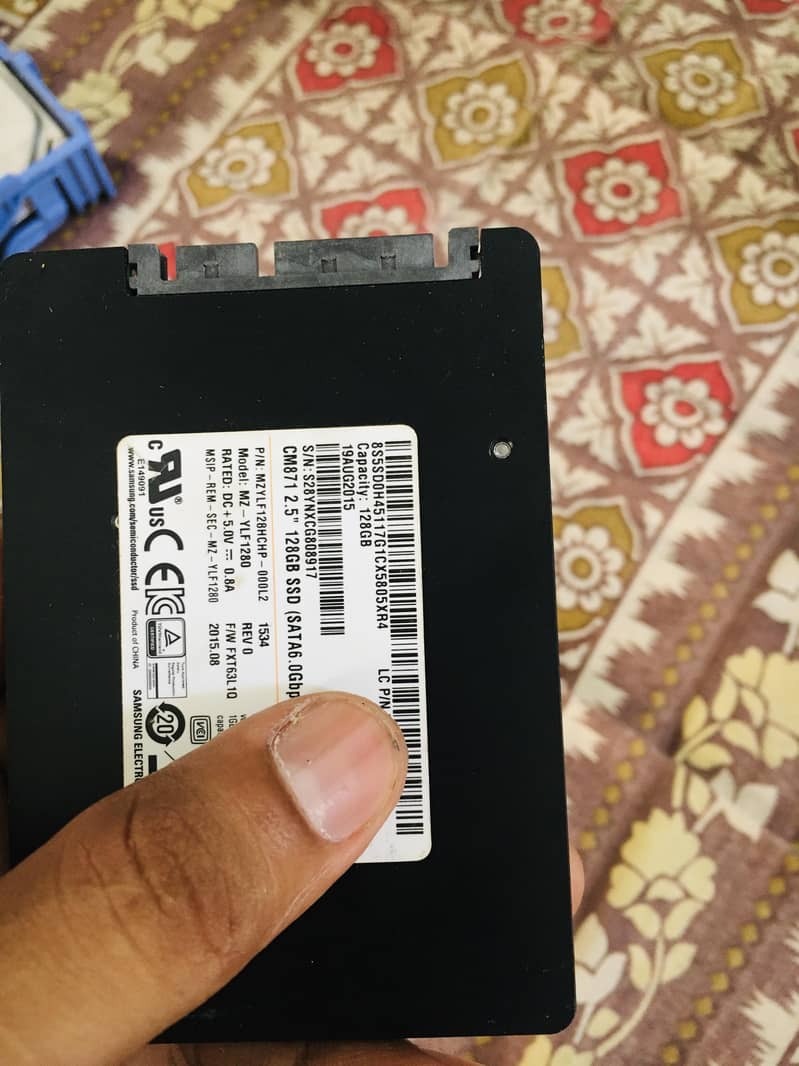 2 computers hen pc cpu 3
