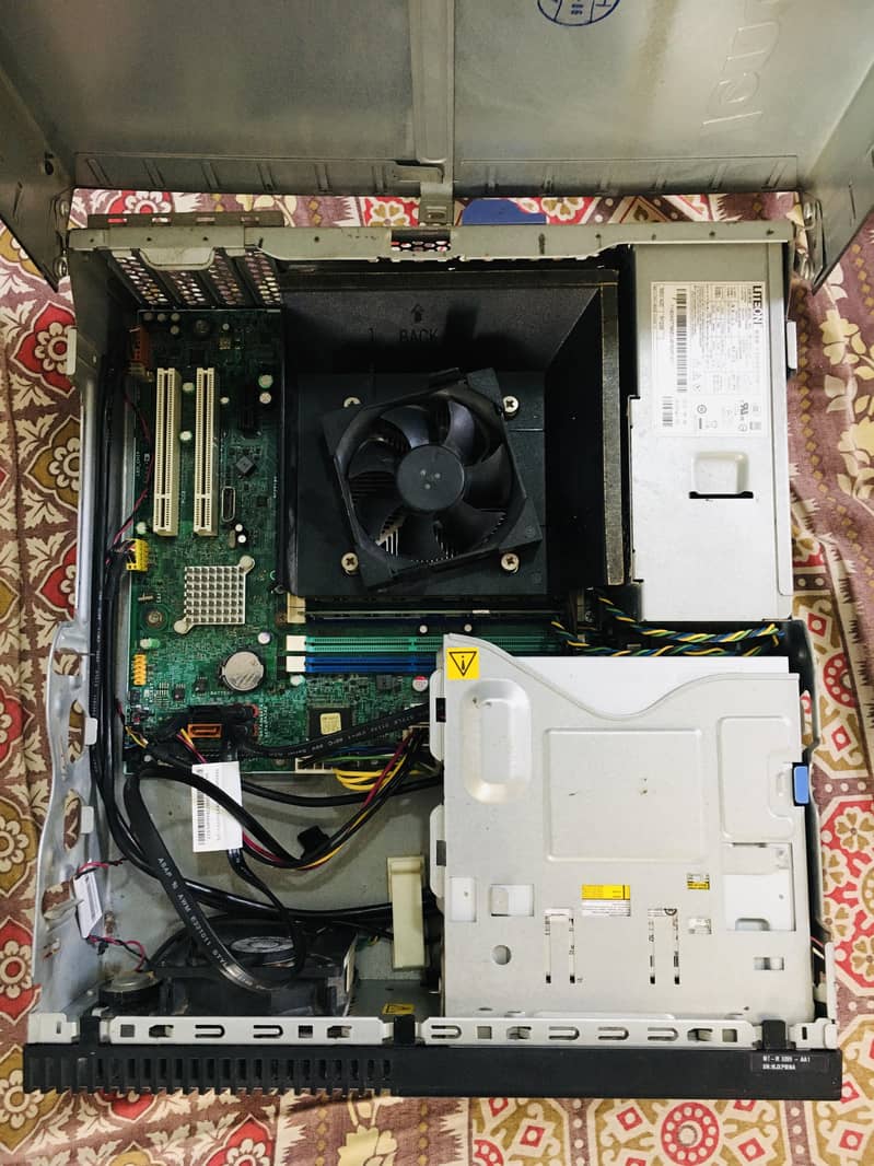 2 computers hen pc cpu 5