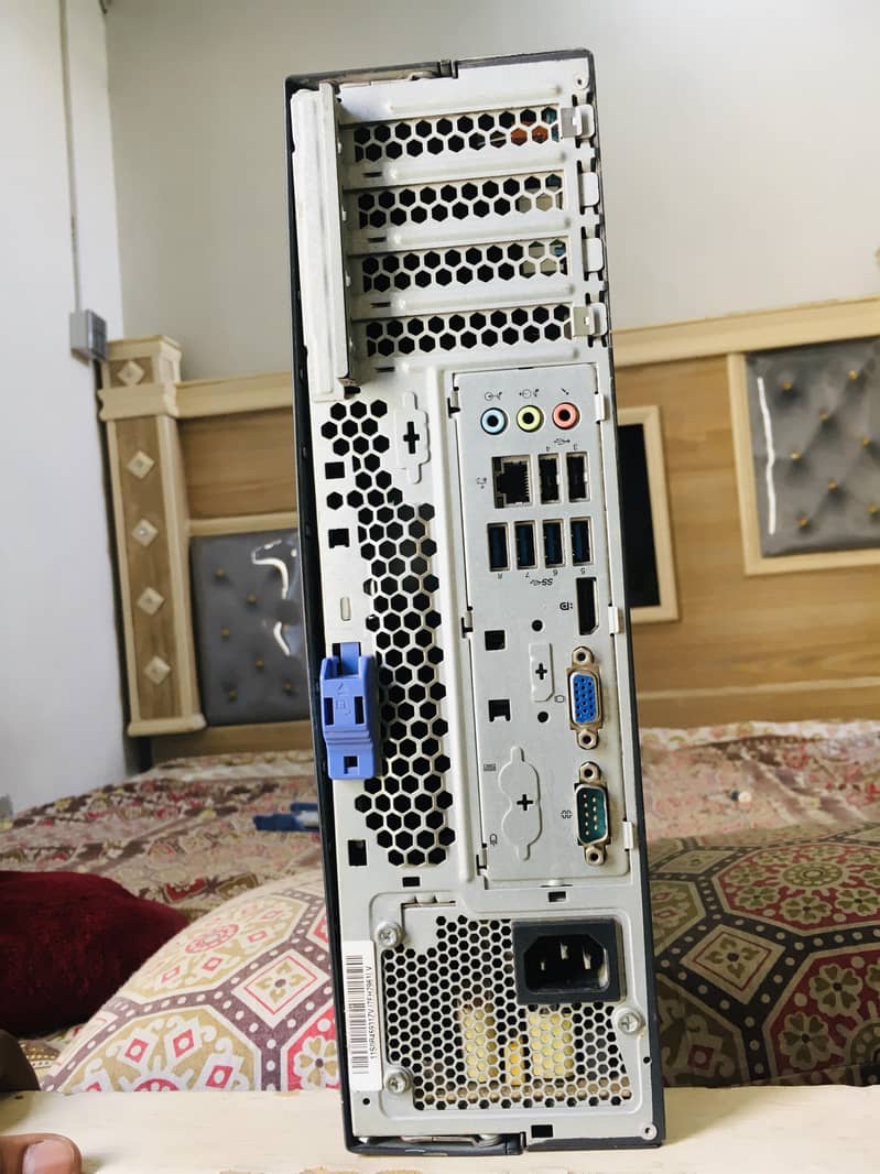 2 computers hen pc cpu 9