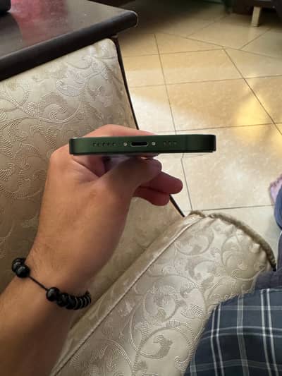 Apple iPhone 13 water pack 10/10 100 health