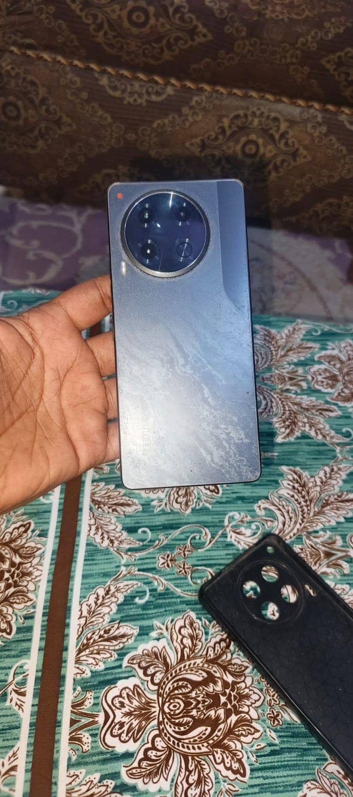 Tecno CAMON 30 1
