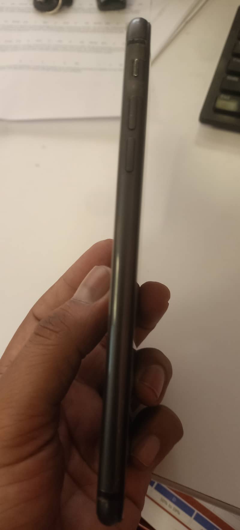 Apple iPhone 8 Plus 2