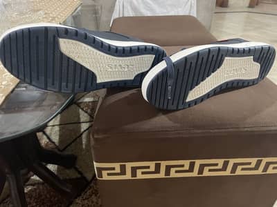 Original Levis sneakers available