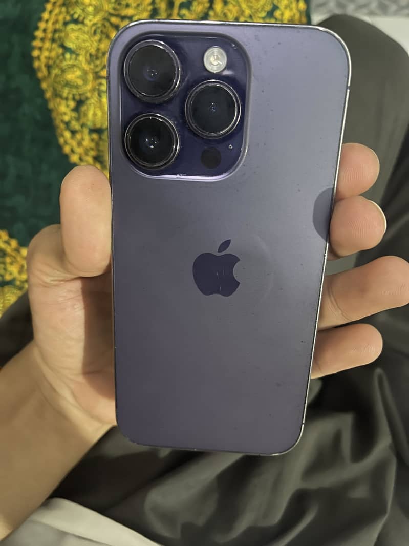 iPhone 14 Pro 1