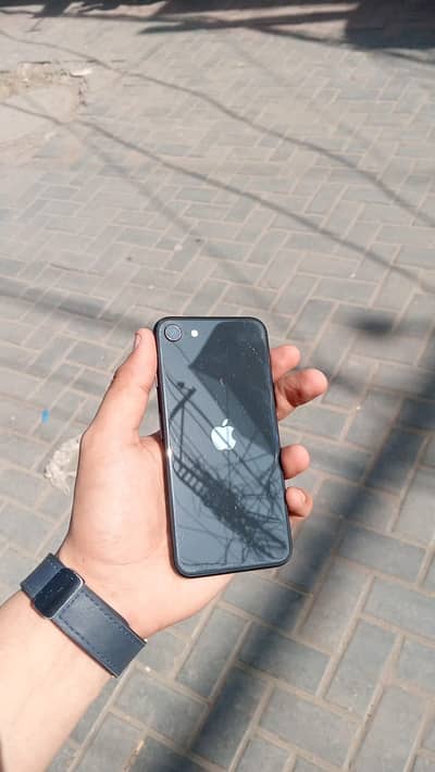 Apple iPhone SE
