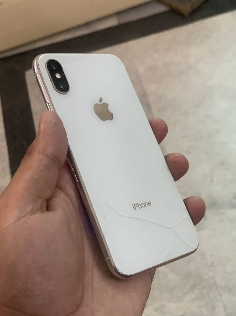 Apple iPhone X 3