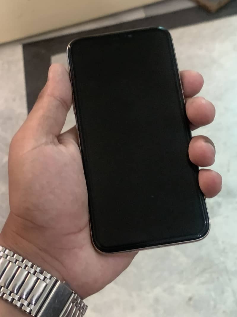 Apple iPhone X 5