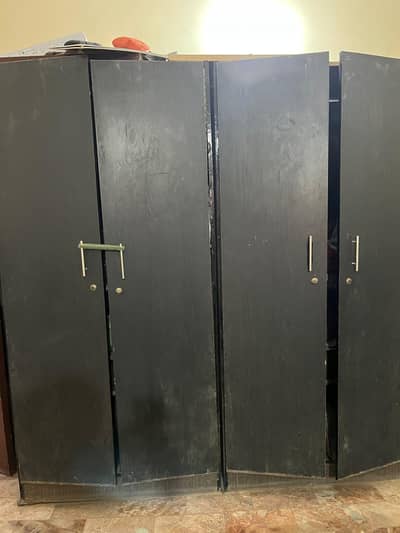 4 door cupboard