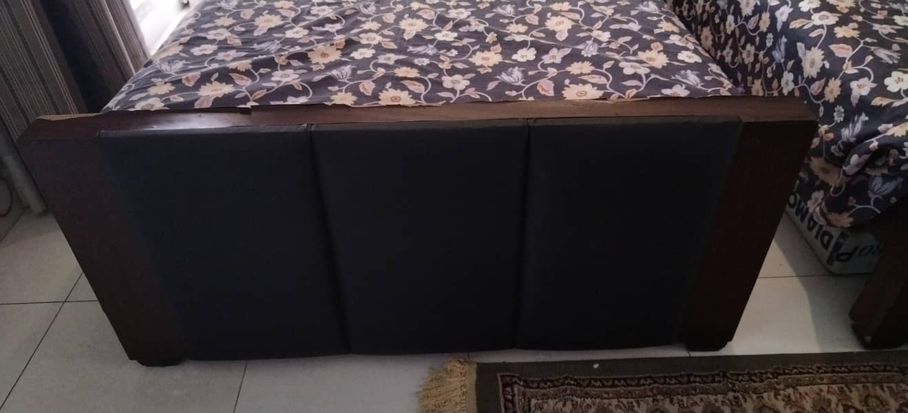 single bed 4