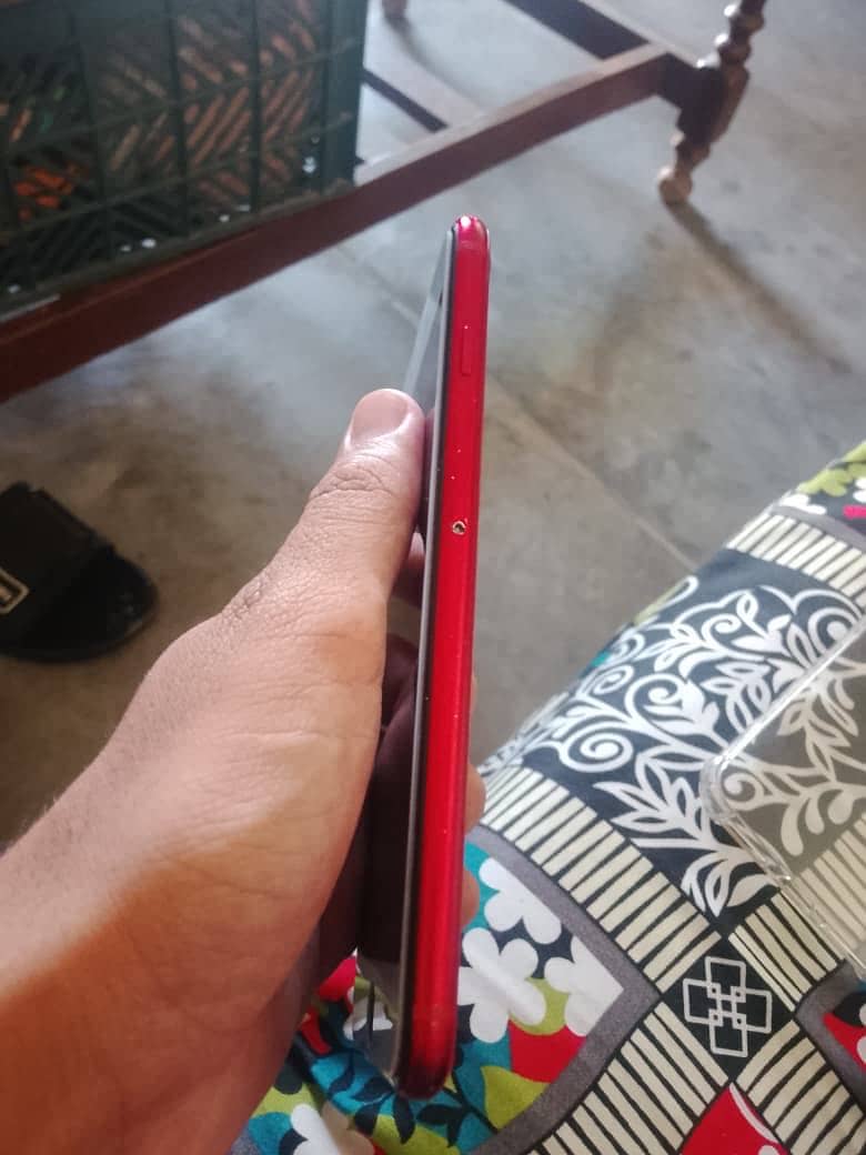 Apple iPhone 8 Plus 6