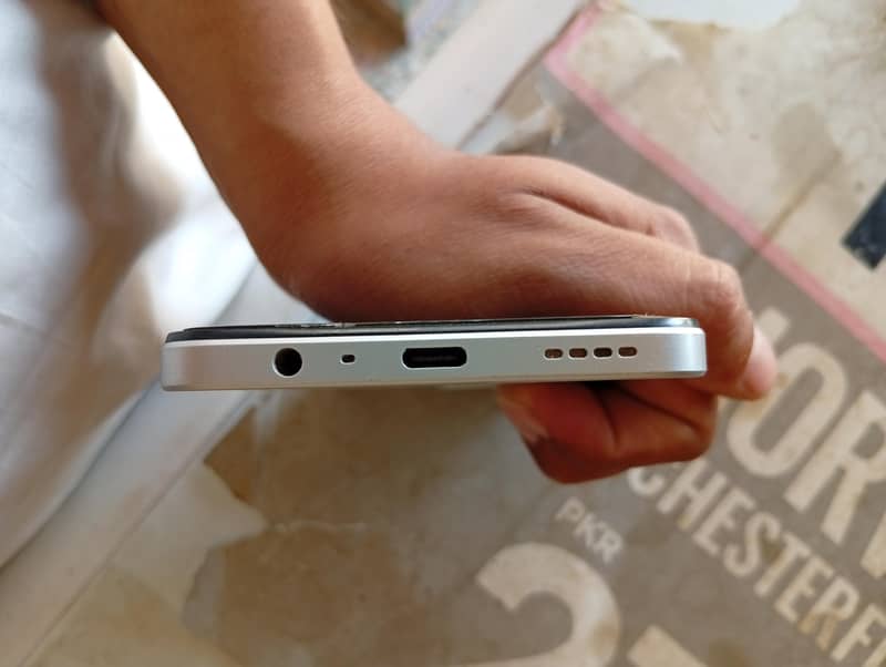 Realme 4