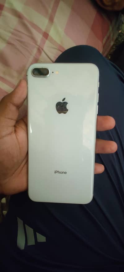 Apple iPhone 8 Plus