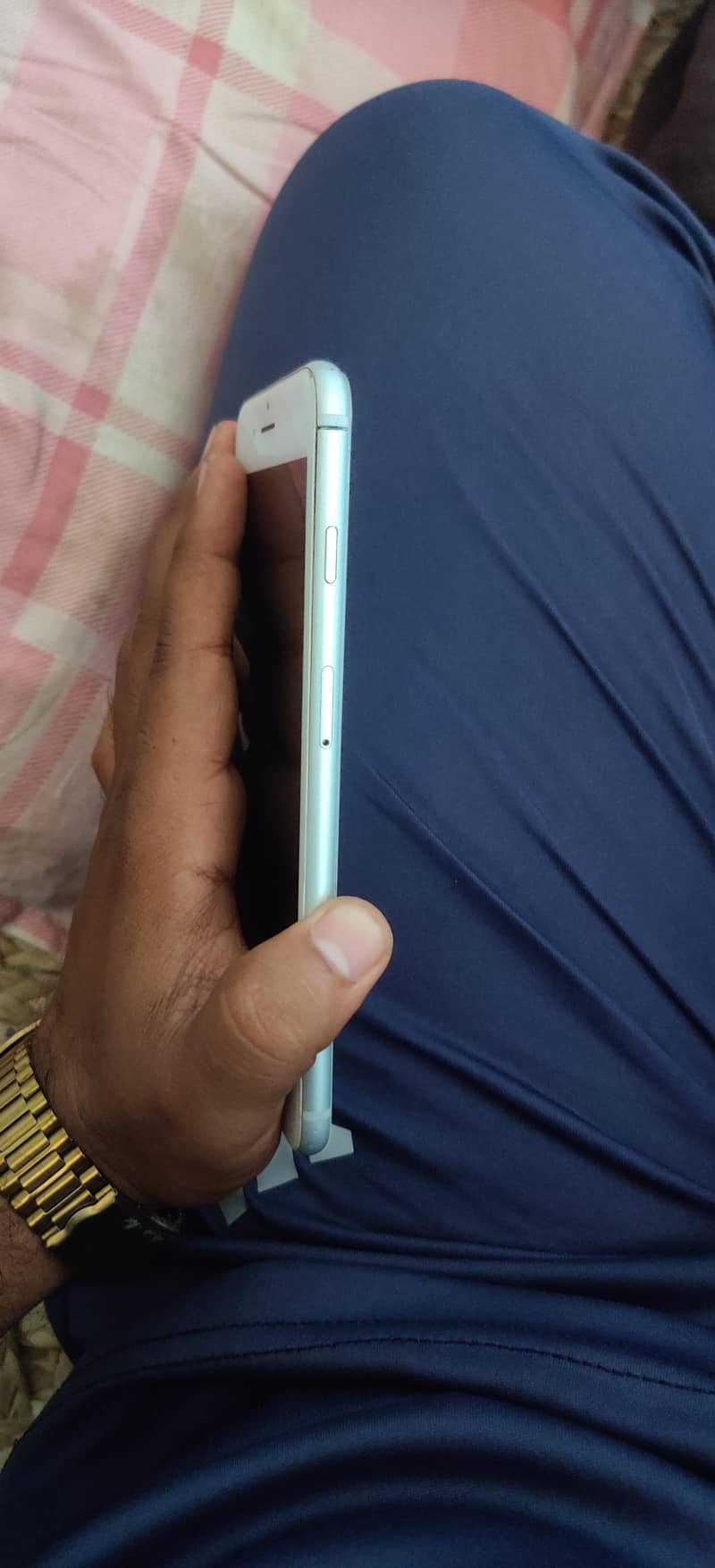 Apple iPhone 8 Plus 4