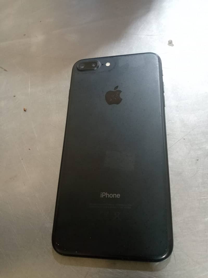 Apple iPhone 7 Plus 6