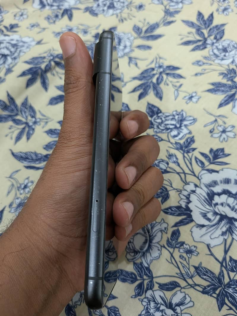 Google Pixel 8 3